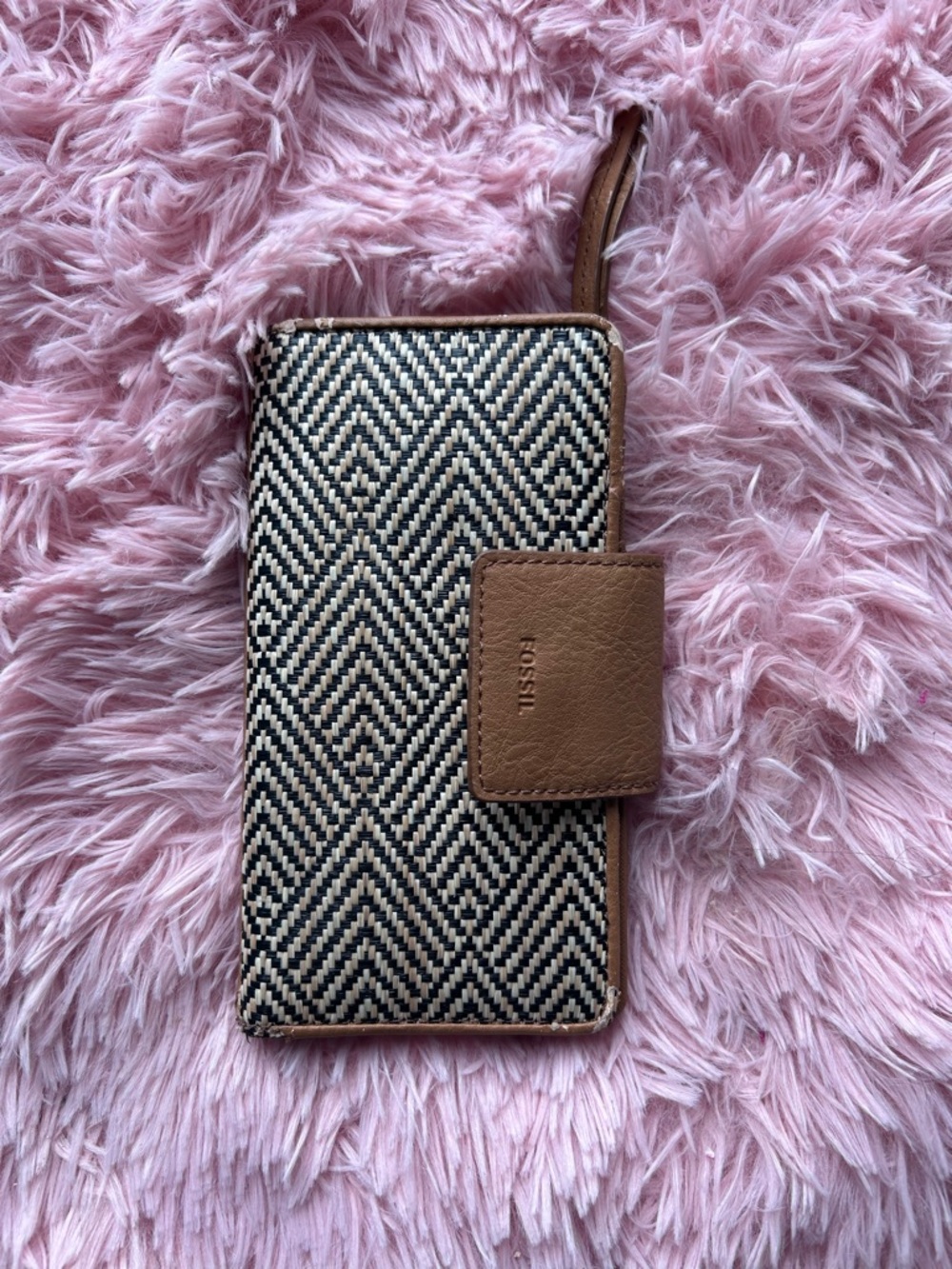 Fossil Black & Brown Woven Pattern Phone Wallet